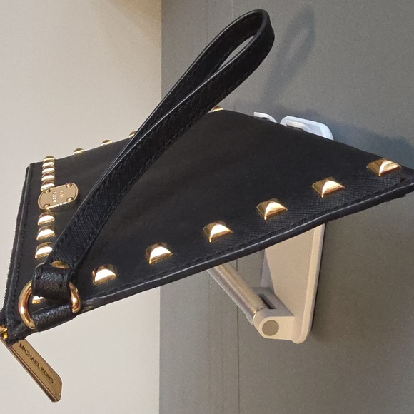 MICHAEL KORS NWOT Black Studded Saffiano Leather Wristlet - Picture 4 of 10
